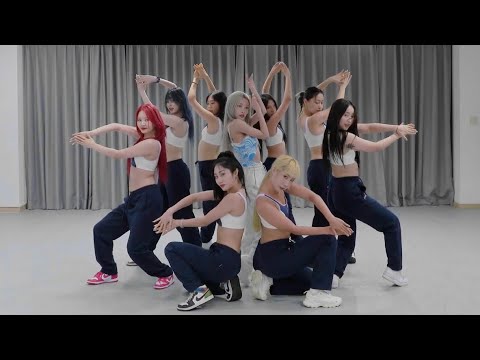 CHUNG HA - Sparkling (Dance Practice Mirrored + Zoomed)