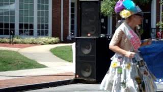 Flower Lady as Queen of Seeds - Full Soul Finger Performance