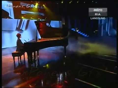 Greyson Chance & Najwa Latif - Waiting Outside The Lines & Paparazzi