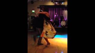 Fernanda Valdovinos y Santiago Castro - Ay Aurora