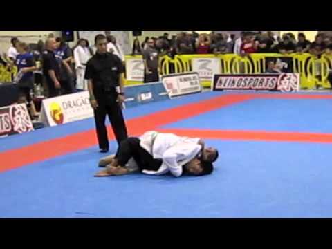 Vitor Oliveira vs. DJ Jackson @ IBJJF NY Summer Open 2013