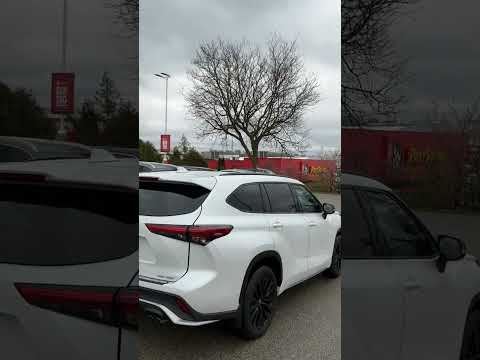 2023 Toyota Highlander in White for sale at Forbes Waterloo Toyota in Waterloo, ON