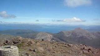 preview picture of video 'Panorama from the summit of Bla Bheinn, Isle of Skye'