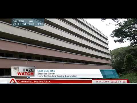 Volunteers brave haze to continue elderly outreach - 22Jun2013