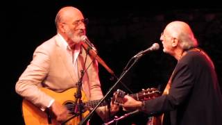 Peter Yarrow and Paul Stookey perform &quot;Light One Candle/Maccabee Song&quot; at Longwood Gardens