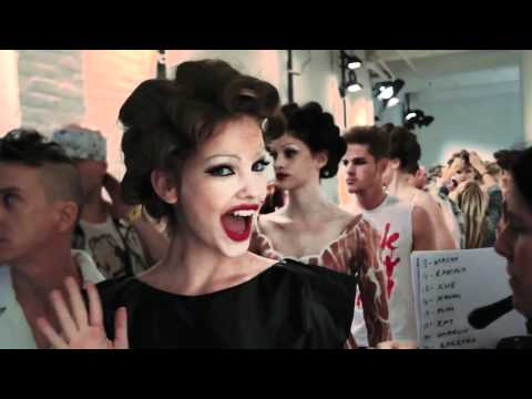 Lavagance - Deep Blue Sea