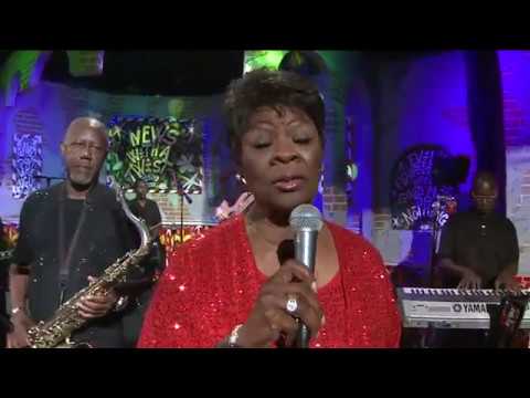 Irma Thomas performs "Wish Someone Would Care" on the News With a Twist Stage