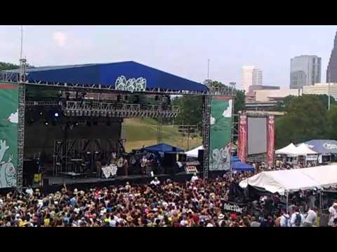 Yeasayer plays "Ambling Alp" at Houston's Free Press Summer Fest 2011