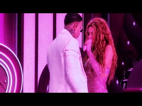 SHAKIRA INVITADO ESPECIAL RAUW ALEJANDRO Día 2