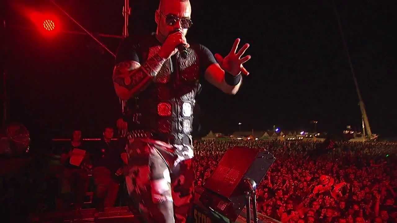 SABATON - Uprising (OFFICIAL LIVE) - YouTube