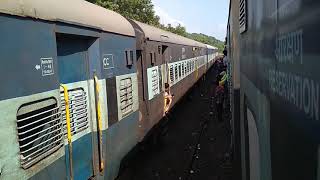 preview picture of video '50106 SAWANTWADI- DIVA PASSENGER ARRIVAL AT ANJANI  WHILE 22654 DEPARTS ANJANI.'