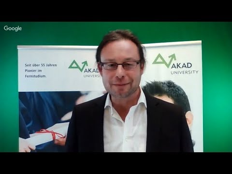 Fernstudium Digital Transformation an der AKAD University - Interview mit Prof. Rossberger