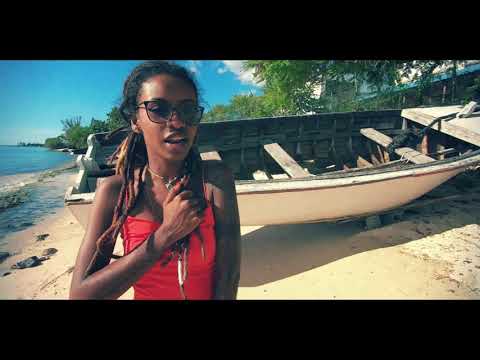 Jamily Jeanne - Serre Mwan Bien Fort (Official Music Video)