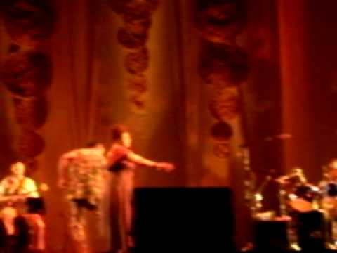 Fabiana Cozza Início do show + Insença estreia turnê em BH