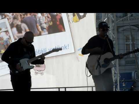 Ya Ou akusztik band koncert