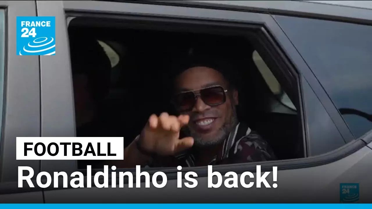 Ronaldinho returns in search of 'beautiful' 300th goal • FRANCE 24 English