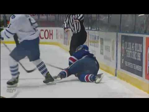 Holzer Lays A Huge Hit - 12/08/12