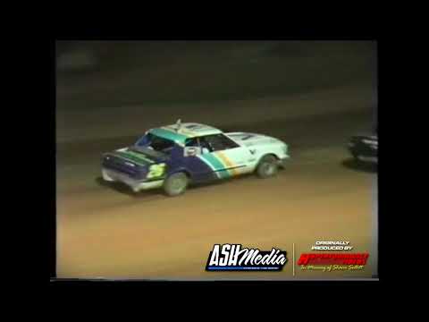 Street Sedans: 1996/97 Queensland Title - A-Main - Gympie Speedway - 26.01.1997