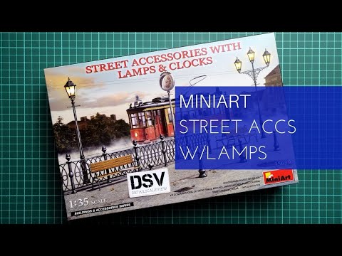 Сборная модель: Уличные аксессуары с фонарными столбами и часами (Miniart 35639) 1:35