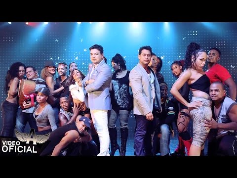 Los Aviadores - Quiereme un poquito - Video Oficial / Official Video