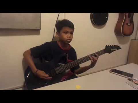 Arish Mikael berbakat petik gitar, nyanyi pun suara best.