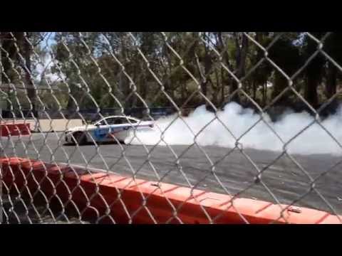 BMW M4 Burnout, Drifting and Donuts in perfect 8