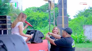 Download lagu AURA MUSIC - POTRET TUA - AVIS NICKY - ANNIVERSARY 1TH MAHKOTA CAFE - LOVE IN BANDENGAN mp3 Download lagu AURA MUSIC - POTRET TUA - AVIS NICKY - ANNIVERSARY 1TH MAHKOTA CAFE - LOVE IN BANDENGAN mp3
