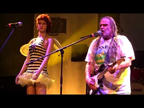 DER CASSROLL Live @German Rock & Pop Award 2017 – Lady Biene