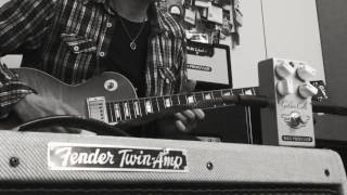 Video thumbnail for Mad Professor Golden Cello into a Marshall JMP 100w by Mad Professor Pedals