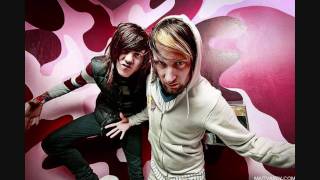 Breathe Carolina - The Dressing Room HD LYRICS ON SCREEN! :)