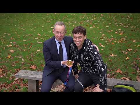 Olympian Tom Daley thanks Fortius Clinic for knee surgery after winning gold medal.