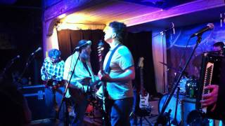 The Gourds in Gruene Hall 01/07/12 Hellhounds.MOV