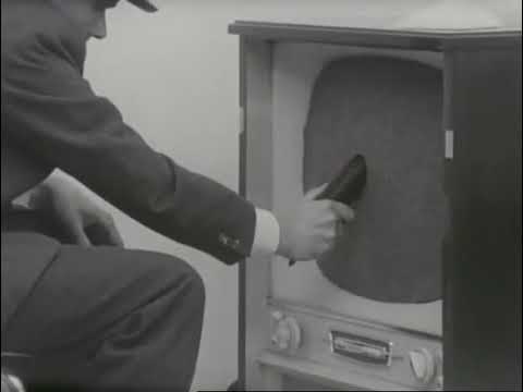 Βιντεοσκοπημένη επιτέλεση του Joseph Beuys με τίτλο Felt TV, 1970. 