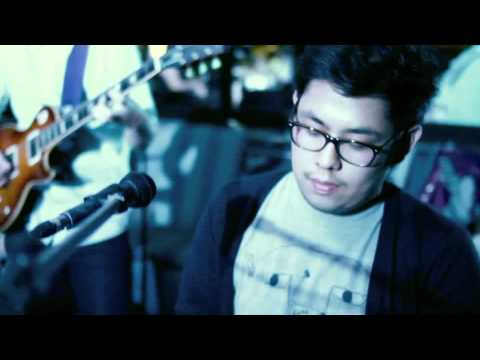 Yolanda Moon w/ Enzo Hermosa - Smlltlk