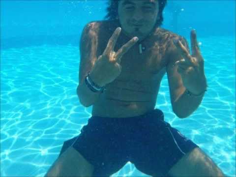 Ese ft. Rezz ft. Reino - One Girl Two Girl