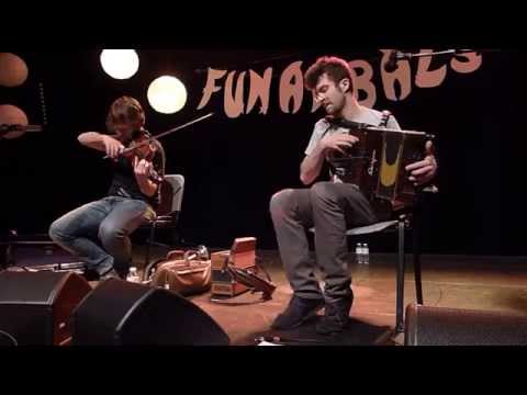 download lagu mp3 mp4 Duo Bottasso, download lagu Duo Bottasso gratis, unduh video klip Duo Bottasso