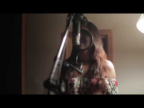 Luiza Britto - Ouro e a madeira