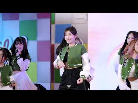 ซ้น ซน (Mook Focus) iDol Exchange @ MBK 6/3/2022