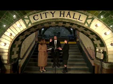 ゾーラン・マムダニ氏、ニューヨーク市長に就任 | ロイター (Zohran Mamdani sworn in as New York City mayor | REUTERS)