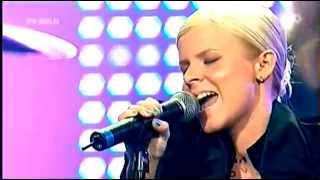 ☛ ☛ Robyn, Be Mine Live with 8 strings orchestra (rare)