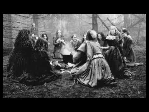 Το θεατρικό έργο Οι μάγισσες του Σάλεμ [The Crucible] (1953) του Arthur Miller σε ηχογράφηση για το «Θέατρο της Κυριακής στο Τρίτο», Τρίτο Πρόγραμμα (1966). Το έργο λειτουργεί ως αλληγορία για τον μακαρθισμό στις ΗΠΑ της δεκαετίας του 1950, όταν πολλοί πολίτες κατηγορήθηκαν χωρίς επαρκείς αποδείξεις για κομμουνιστική δράση.