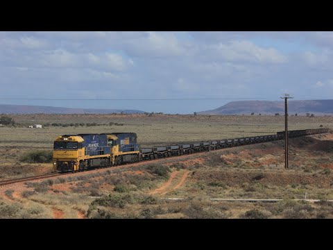 Pacific National Action in South Australia's Mid North - Australian NR class engines haul freight