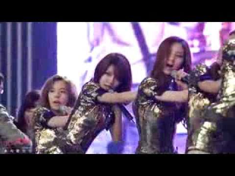 Taeyeon (SNSD) dragged by stange person CUT cr : iheartsooyoung2