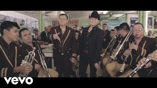 Banda Guasaveña de Valentín Elizalde - Vete Ya ft. Chayín Rubio