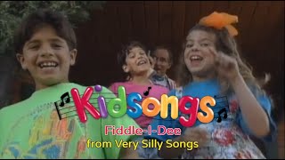 The Best Animal Songs by Kidsongs!  Its &quot;Fiddle I Dee&quot; with a pony, cockatoo, dancing cat and more!