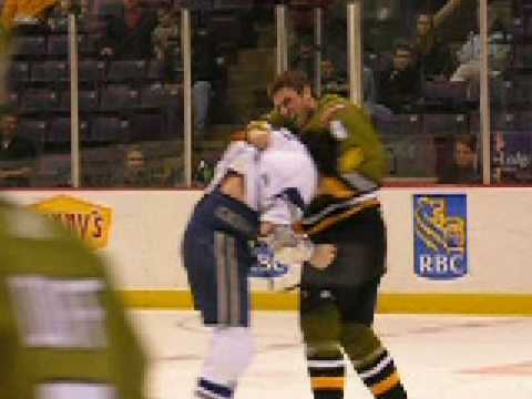 Alexander Eaton vs Phil Oreskovic