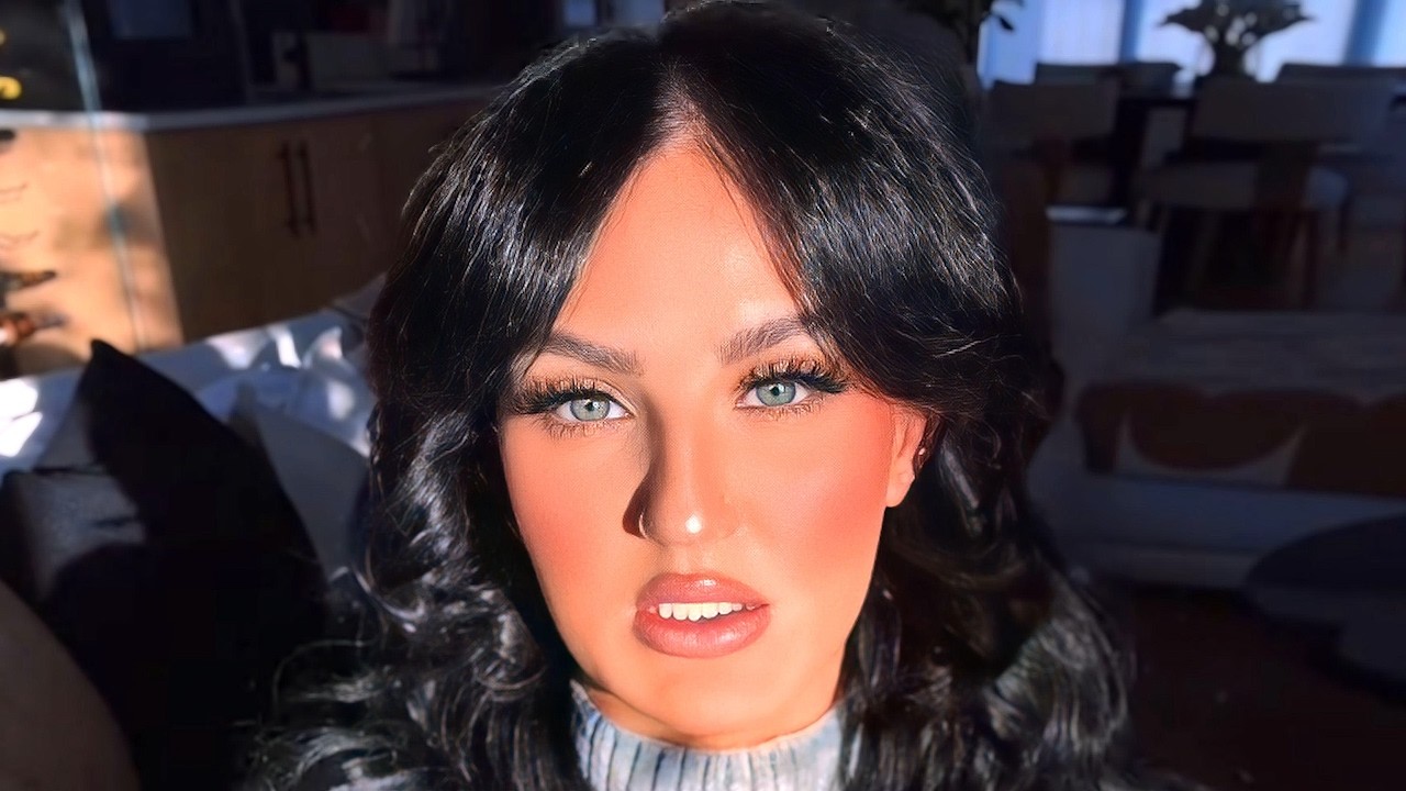 Imagine Thinking You're THIS Important..