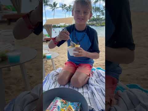 Declan’s Poolside Mac n’ Cheese review at the Grand Hyatt lagoon #macncheesereviews #grandhyattkauai