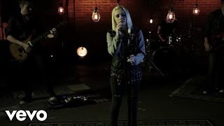 Bea Miller - Fire N Gold (Live from Serenity Studios)