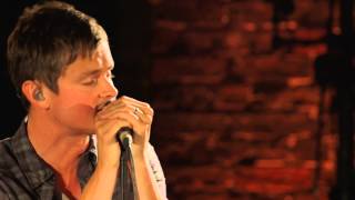 Keane - Somewhere Only We Know (Live At The Hub, Roundhouse Studios, London / 2013)